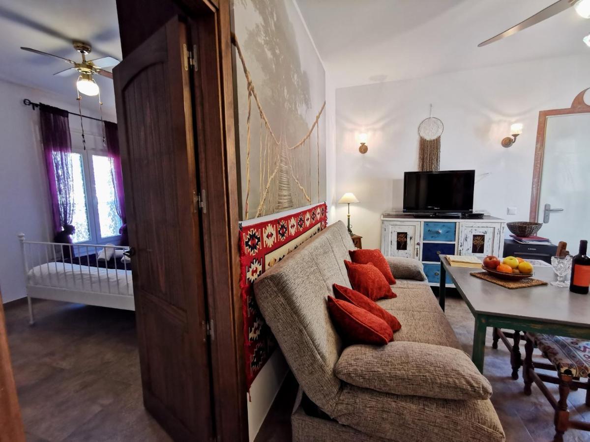 Apartamentos Alma Y Montana Cómpeta المظهر الخارجي الصورة
