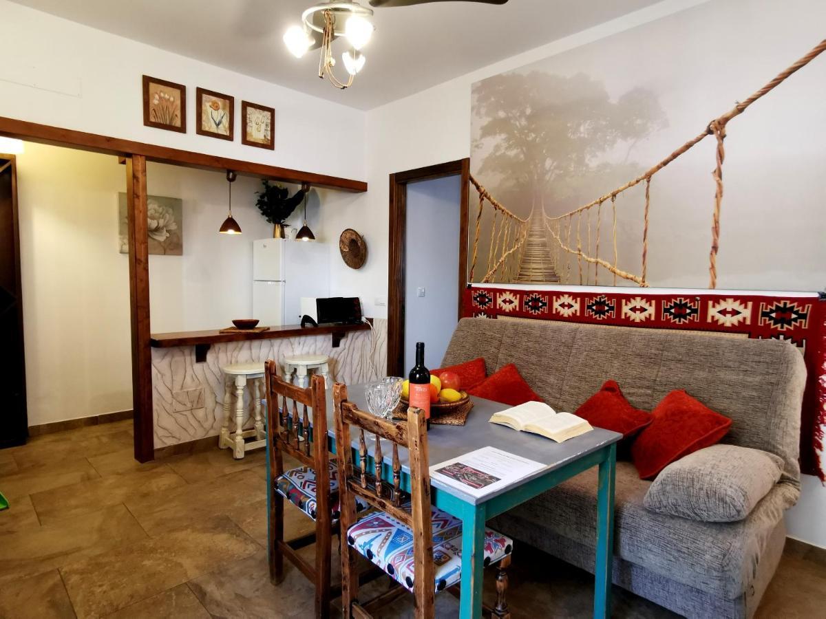 Apartamentos Alma Y Montana Cómpeta المظهر الخارجي الصورة
