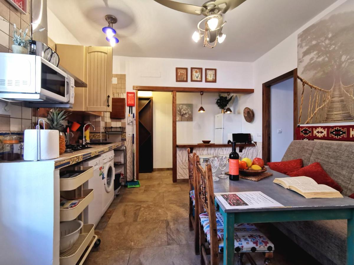 Apartamentos Alma Y Montana Cómpeta المظهر الخارجي الصورة