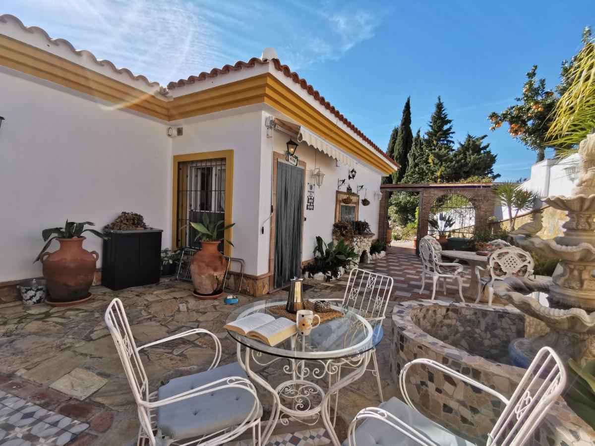 Apartamentos Alma Y Montana Cómpeta المظهر الخارجي الصورة
