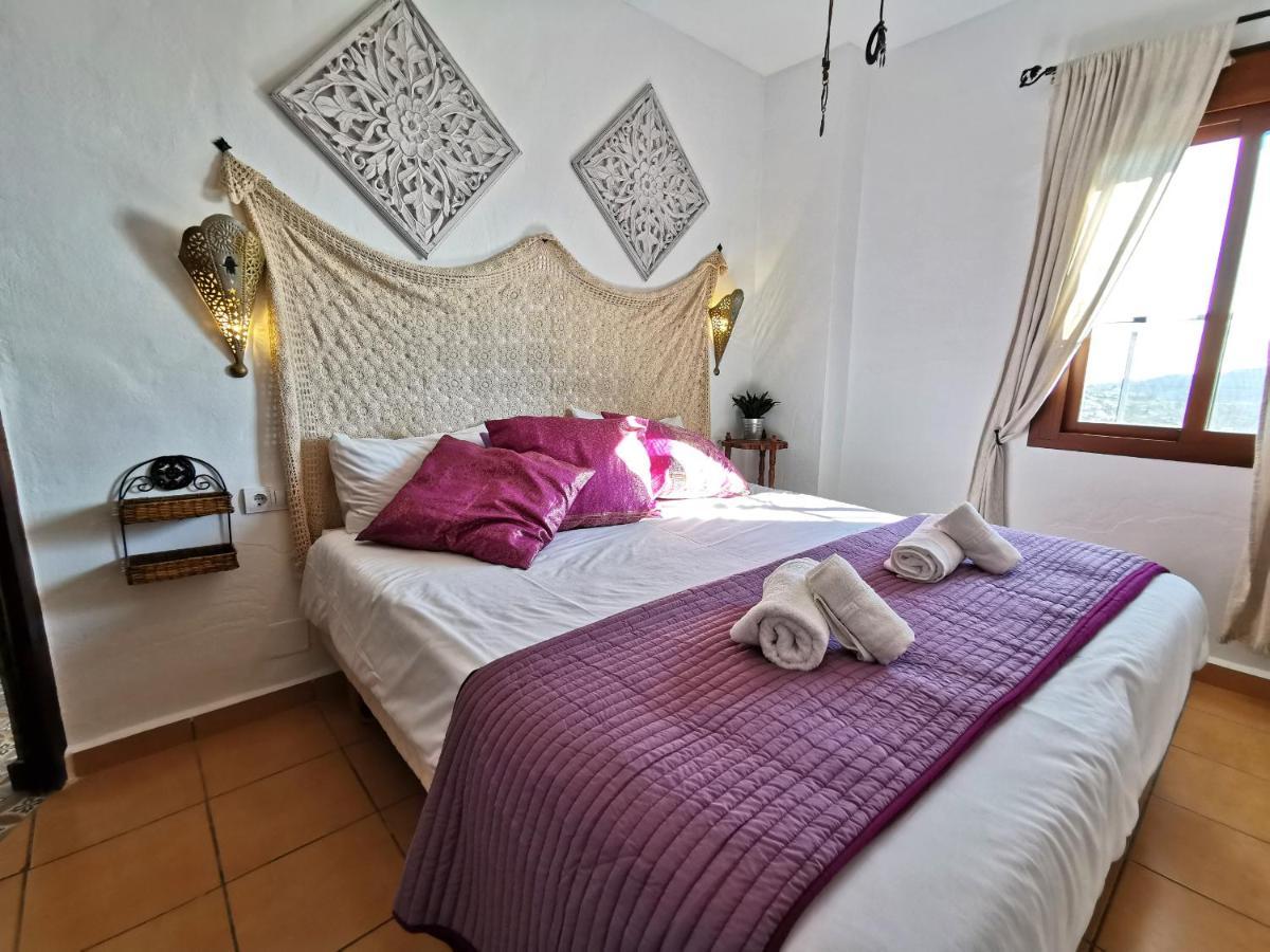 Apartamentos Alma Y Montana Cómpeta المظهر الخارجي الصورة