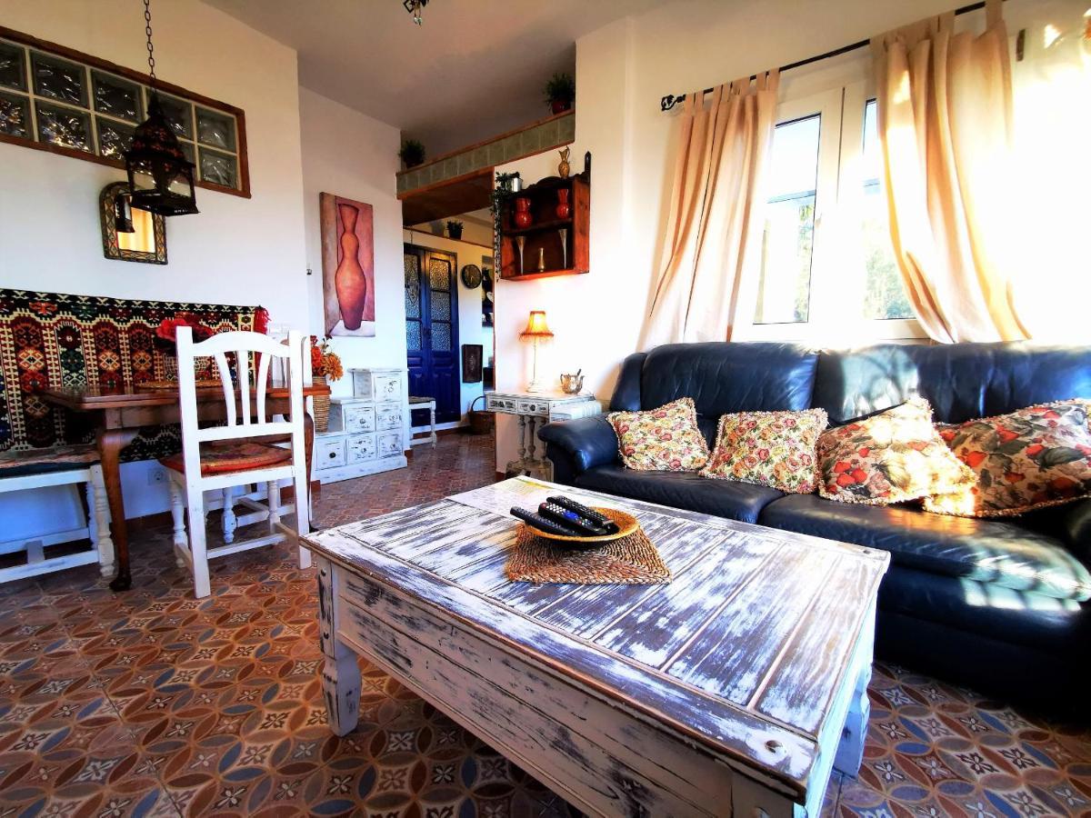 Apartamentos Alma Y Montana Cómpeta المظهر الخارجي الصورة