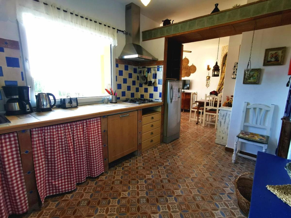 Apartamentos Alma Y Montana Cómpeta المظهر الخارجي الصورة