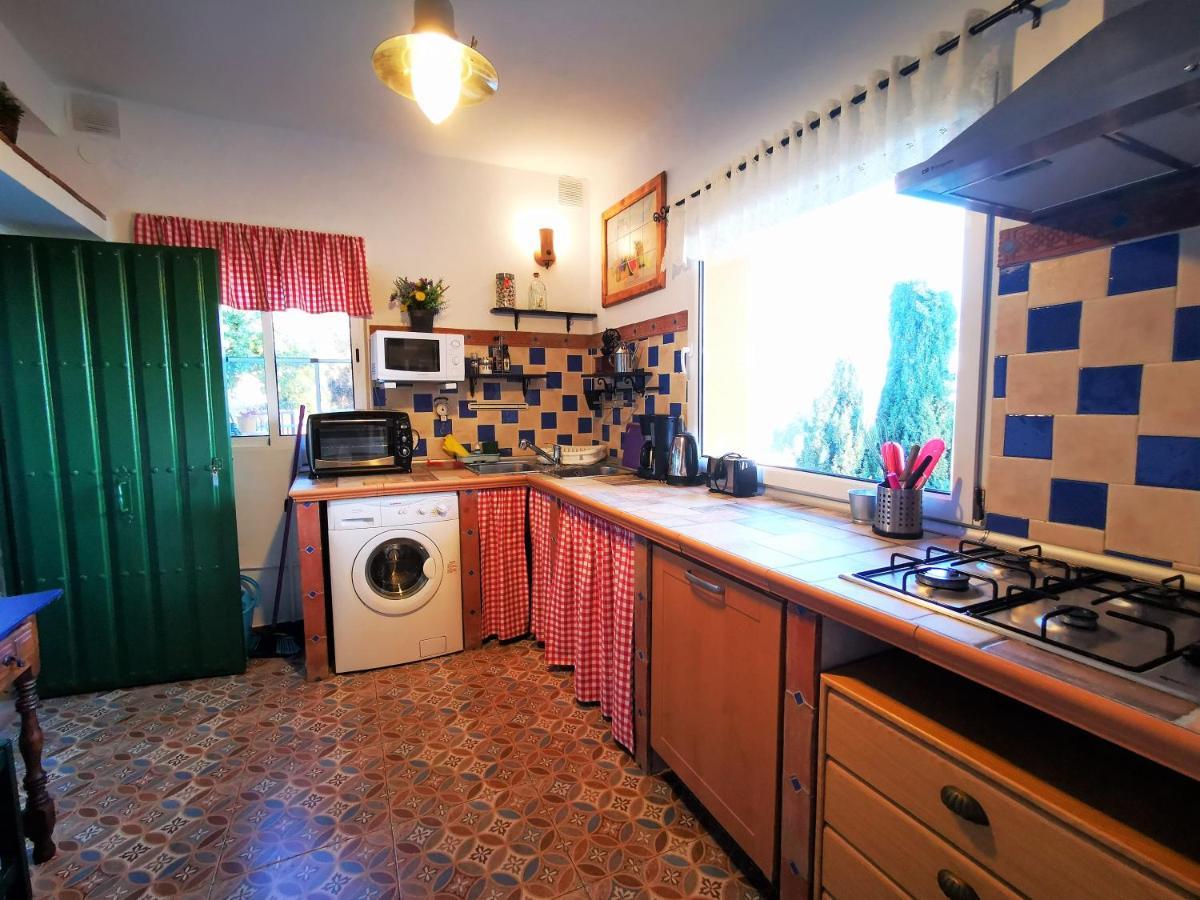 Apartamentos Alma Y Montana Cómpeta المظهر الخارجي الصورة