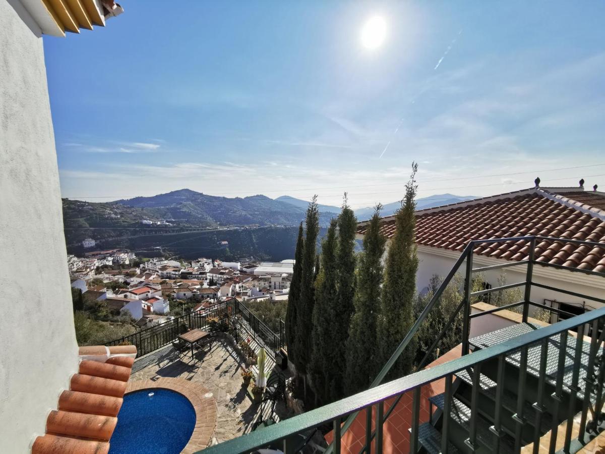 Apartamentos Alma Y Montana Cómpeta المظهر الخارجي الصورة
